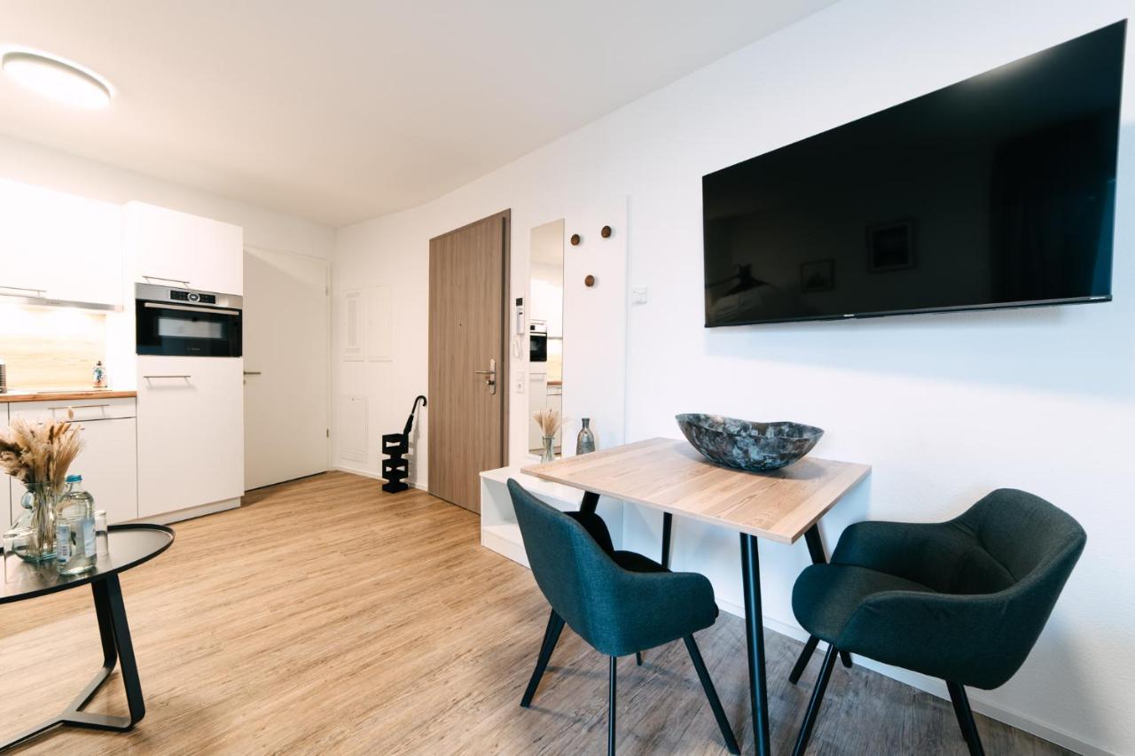 Zentrahome - Zentral Outlet Business Smarttv Balkon Metzingen  Exteriör bild